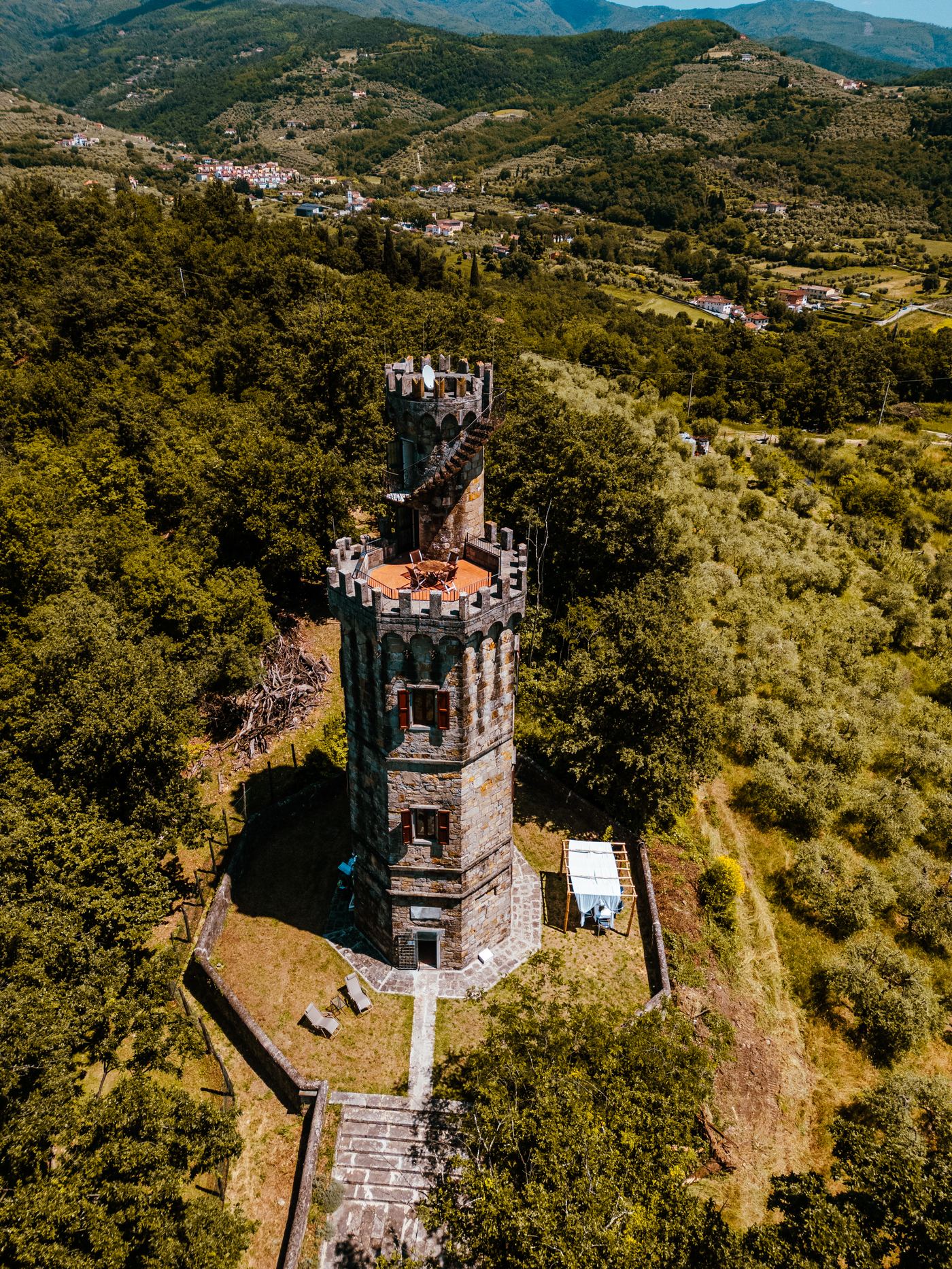 Vista aerea con le colline pistoiesi